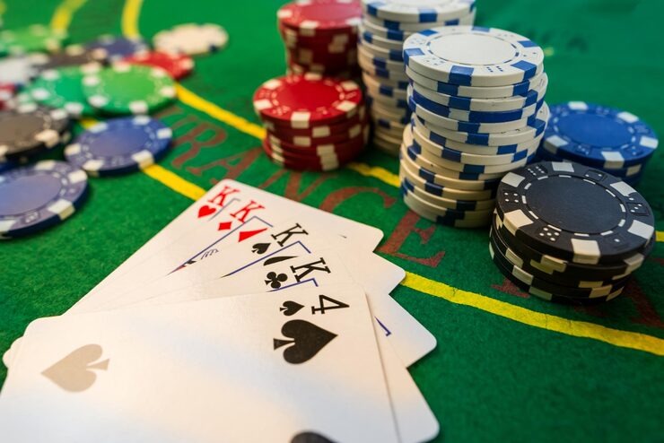 doremibet live casino studio with multiple dealer tables and live streaming