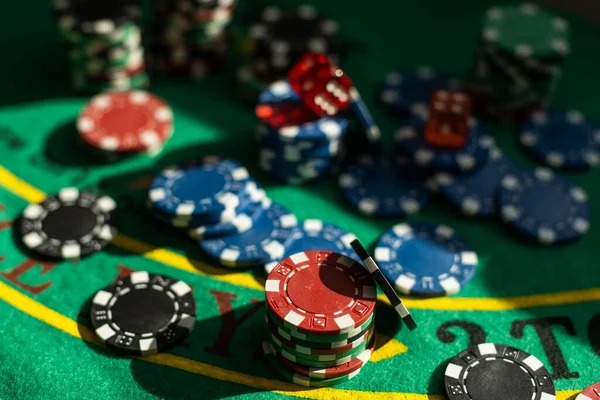 Live croupier at Lightning Roulette table during an active spin